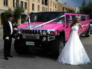 Showtime Limousines Perth beautiful pink limo wedding limousine at a wedding in Fremantle WA
